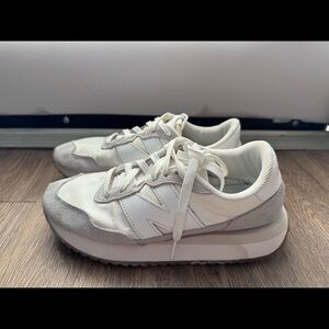 New Balance 237